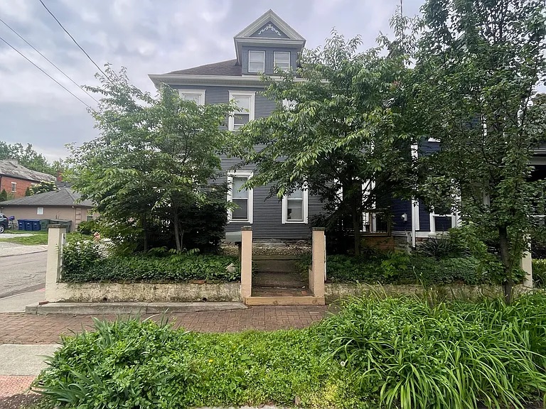 299 Reinhard Avenue - 1