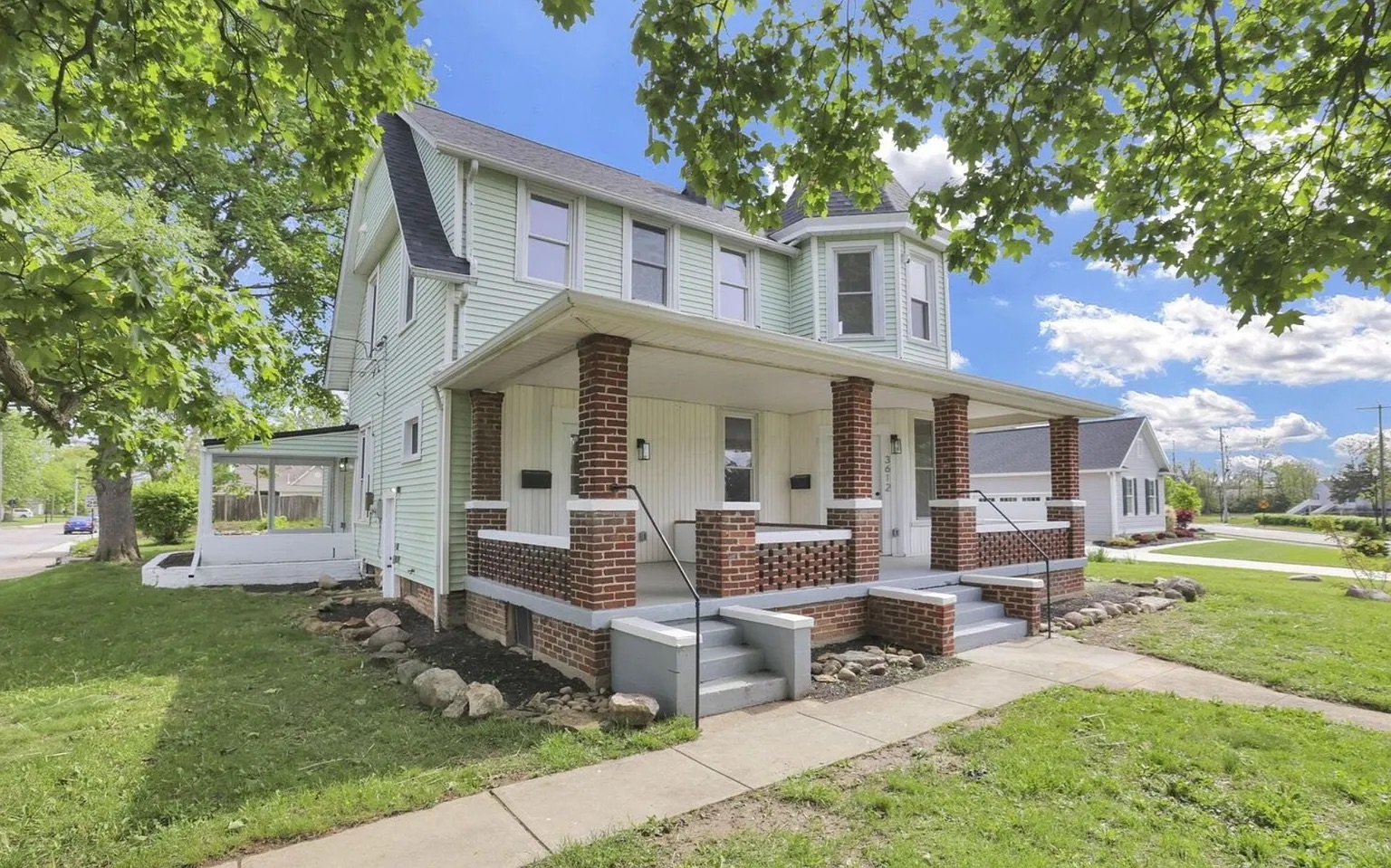 Property thumbnail image